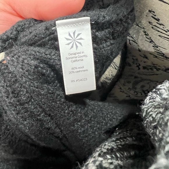 Athleta wool and cashmere cardigan Sweater - Picture 7 of 8